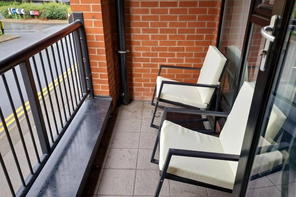 2 Bedroom Apartment Central Birmingham City Centre Экстерьер фото