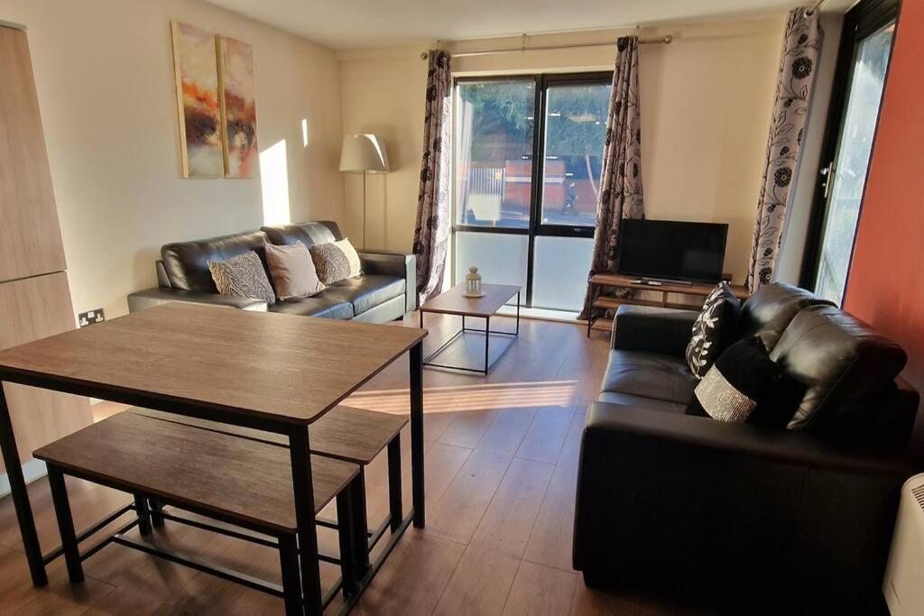 2 Bedroom Apartment Central Birmingham City Centre Экстерьер фото